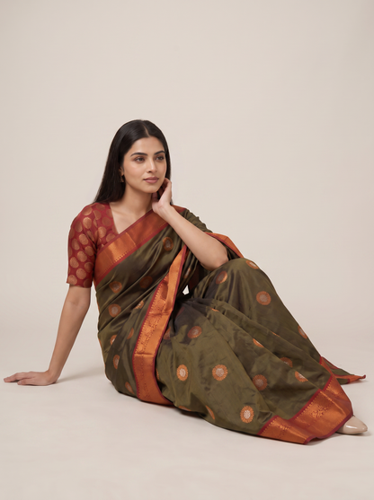 Vishwasundari Premium Silk Saree with Zari Woven Motifs & Traditional Pallu